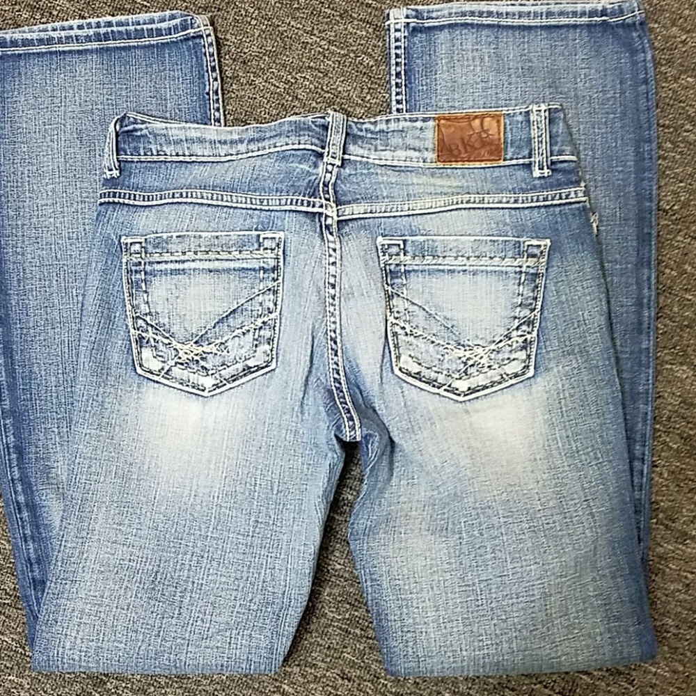 BKE jeans size 27 / 31 -1/2 EUC